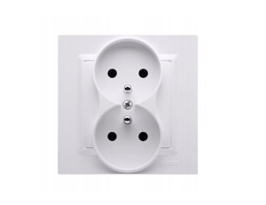 Simon 10 Gniazdo podwójne biały komplet, nie do ramek